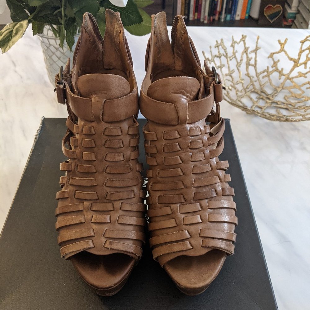 Vince Camuto wedge sandals size 8